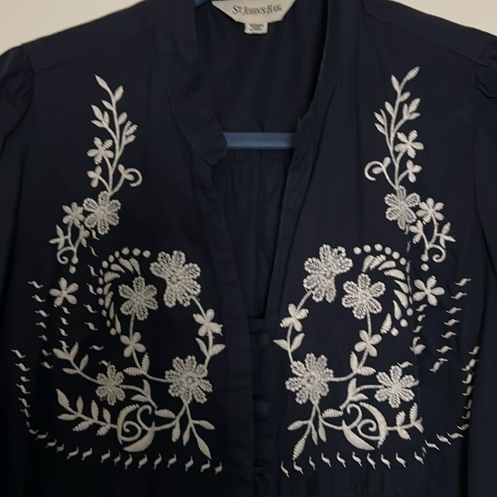 Women’s Boho style Button-up Blouse - Picture 2 of 3